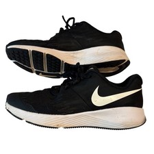 Nike Star Runner Kids Running Shoes Black White Sneakers Lightweight Size 5Y