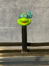 Pez Teenage Mutant Ninja Turtles- Leonardo- Happy/ Black Stem/ China/ Loose