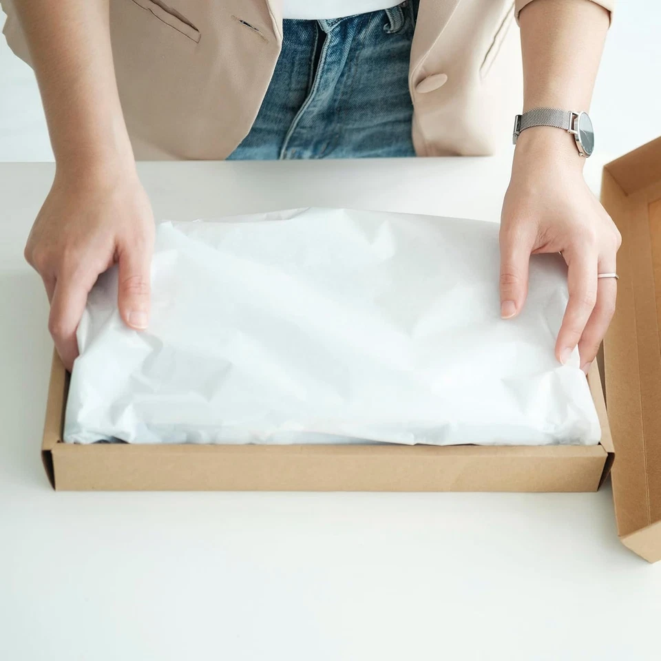 1000 Sheets White Tissue Paper 20" X 15" Bulk for Gift Wrapping and Crafts - Image 4 of 4