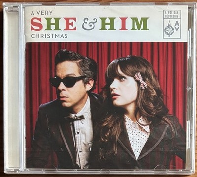 A VERY SHE & HIM CHRISTMAS BRAND NEW & SEALED 2011 CD ZOOEY DESCHANEL M WARD