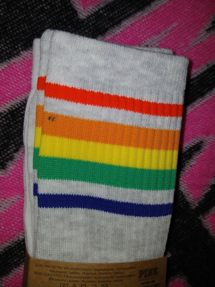 NUEVO EN PAQUETE VS CALCETINES CREW ROSA OS RAINBOW LOVE Sobre Blanco Foto 4 de 4