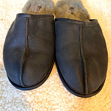UGG Scuff Women  s Black Leather Slip-On Slippers Shearling Lined US 11