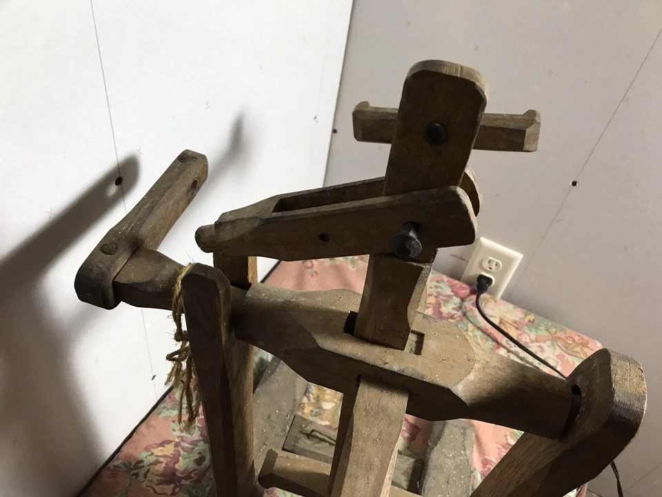 "ANTIGUO HILANDERO DE MESA PRIMITIVO DE COLECCIÓN 27 X 23 X 15""" Foto 3 de 4