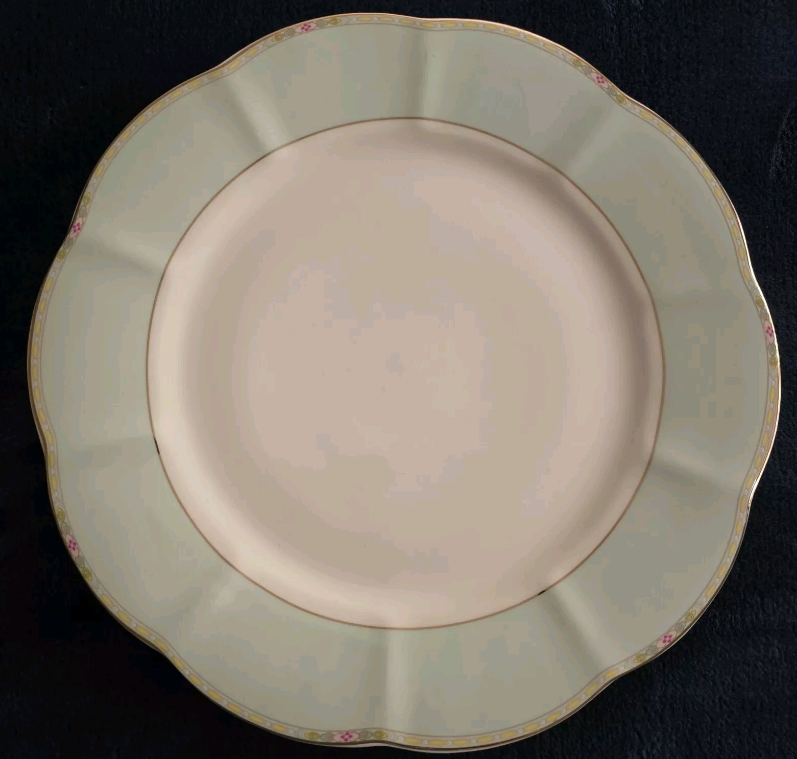 4 Grace Teaware Sage Green 10.5 