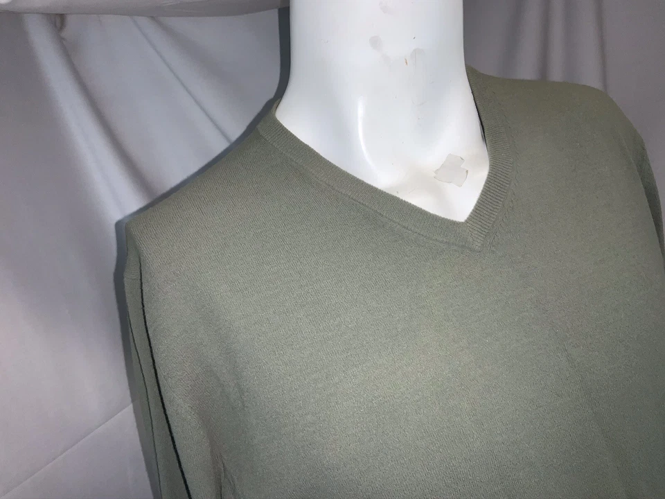 Suéter Armani Exchange XL Hombre Verde Oliva Cuello en V Poli Hong Kong YGI J0-394 Foto 3 de 4
