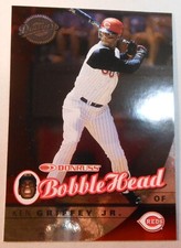 2001 Donruss Class of 2001 #6 Ken Griffey Jr. Bobble Head Card #1124/2000