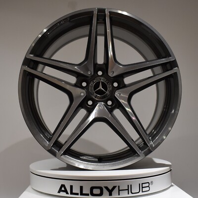 GENUINE MERCEDES-BENZ C63 W205 AMG 19