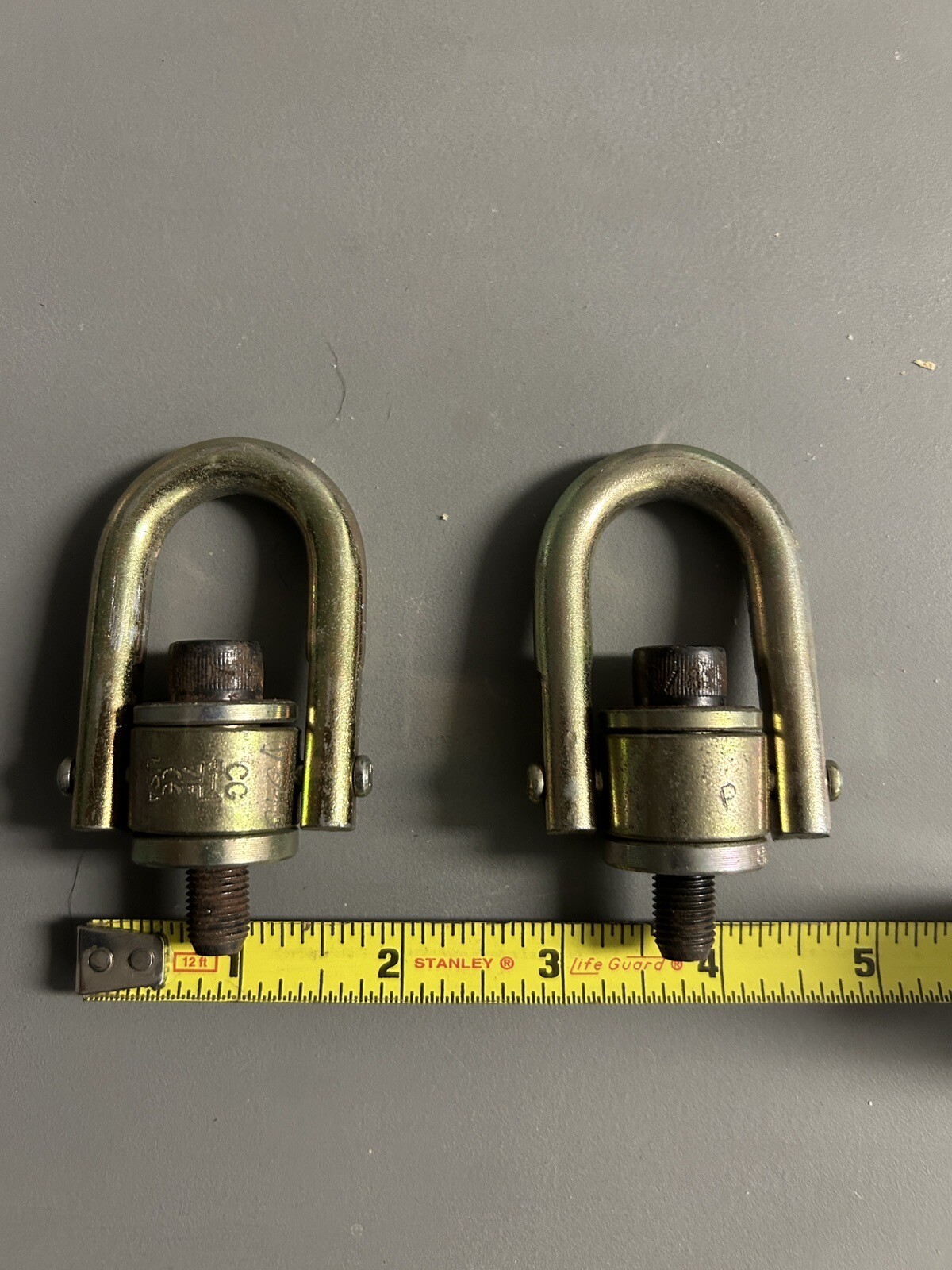 2 CROSBY HR125 Swivel Hoist Ring WLL 1000 LBS, 3/816 X 1.5 (1016898