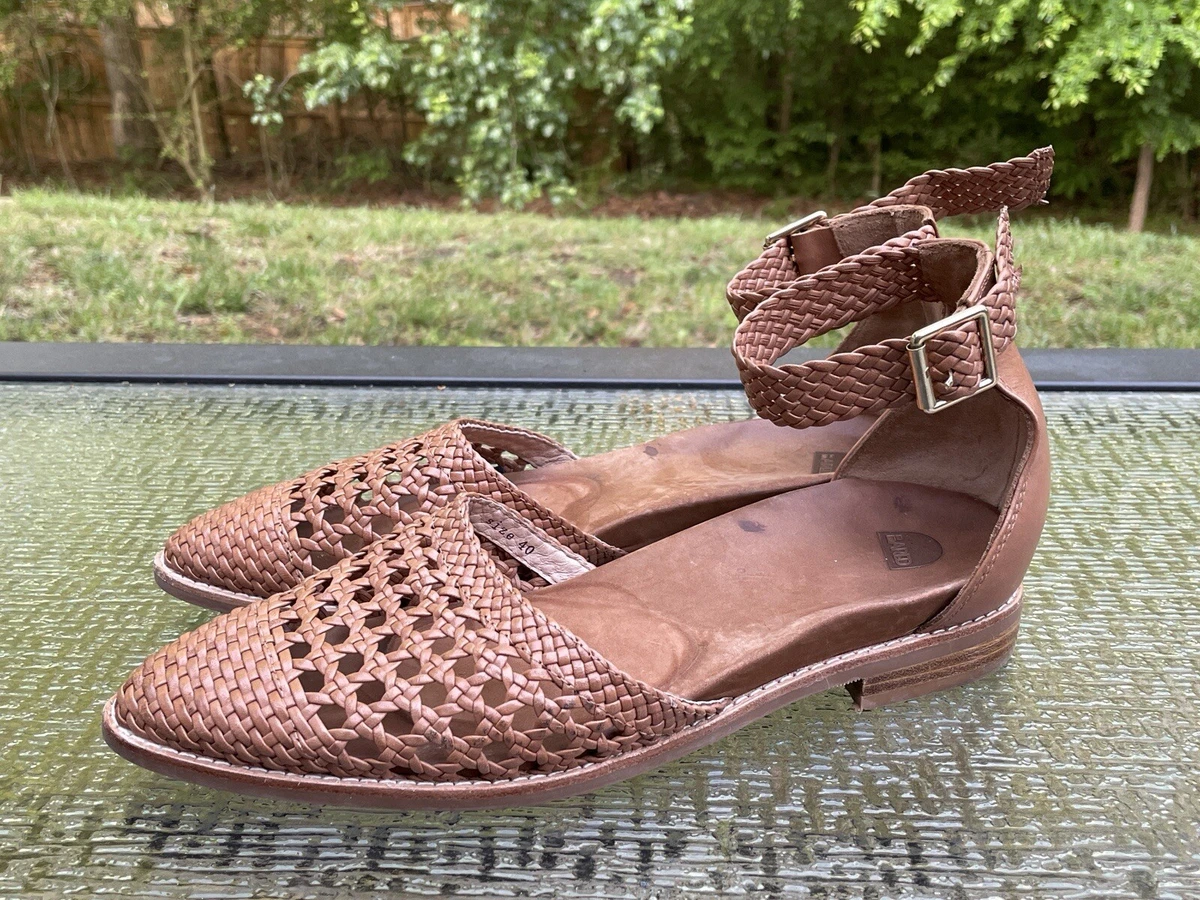 Bared sandals sale
