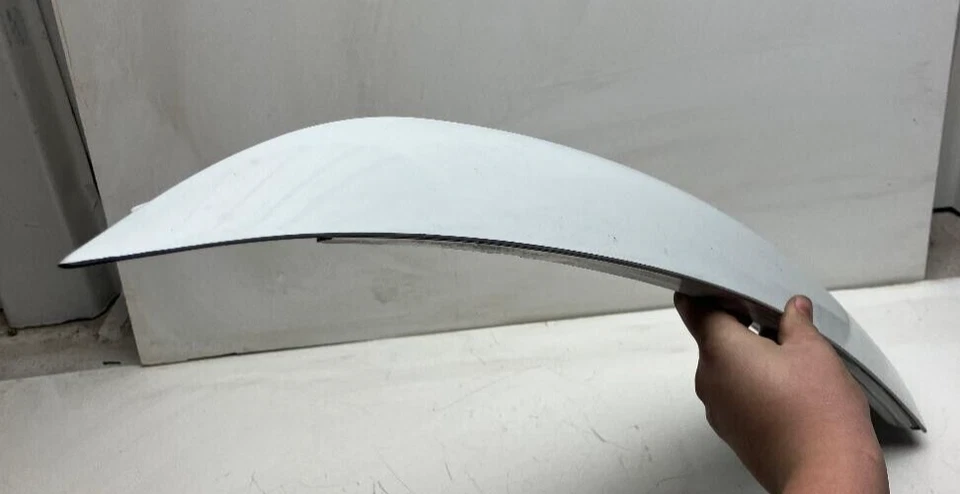 Pilar trasero derecho Chevy Trailblazer 2002-2009 p/n 824807085 original OEM Foto 3 de 4