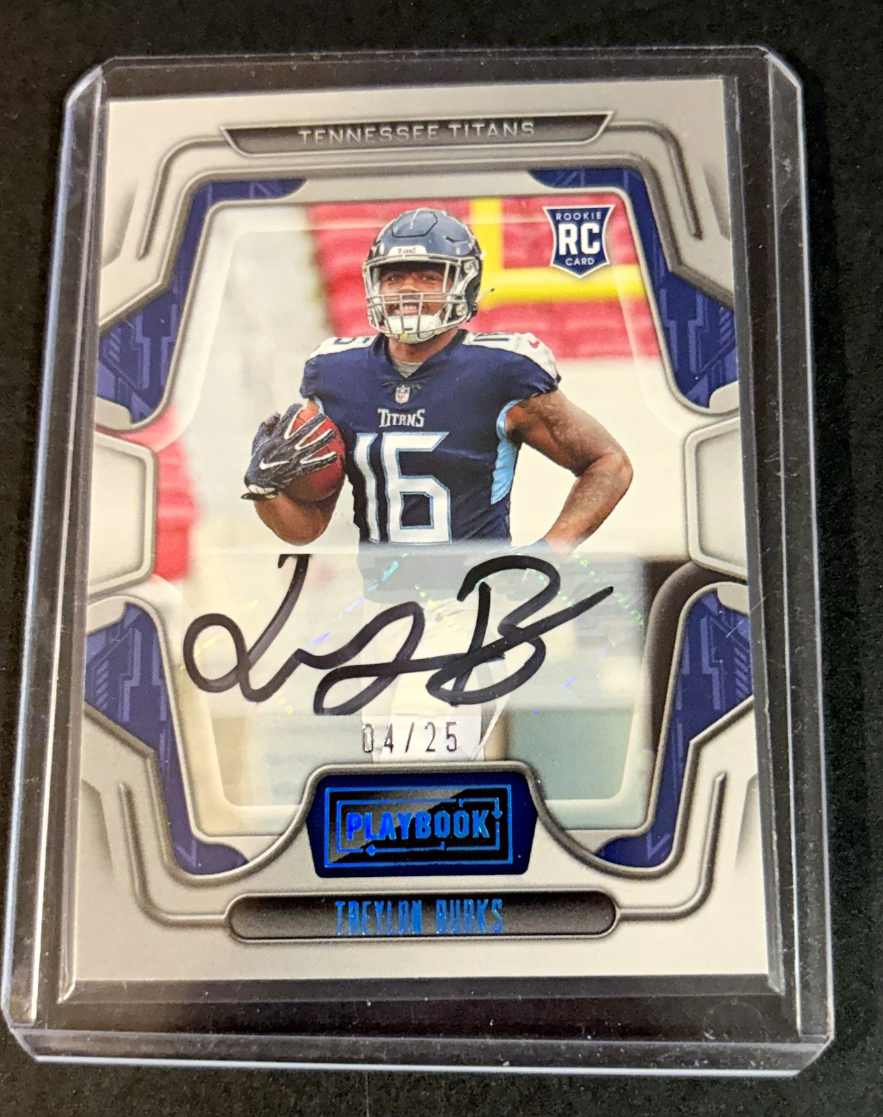 Panini 2022 Playbook Rookies Treylon Burks RC Auto Platinum Signatures /25
