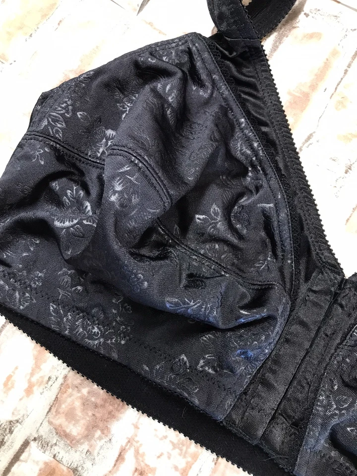 Sujetador Vintage Años 90 Talla 42DD Sujetador Sin Forro Con Aros Floral Transparente Negro Balconette Foto 4 de 4