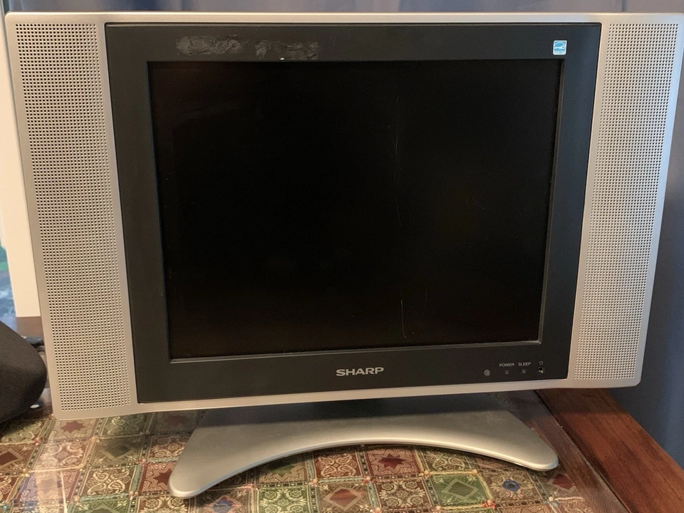 Mini Gaming LCD TV 15” Sharp LC-15SH6U  - Image 4 of 4
