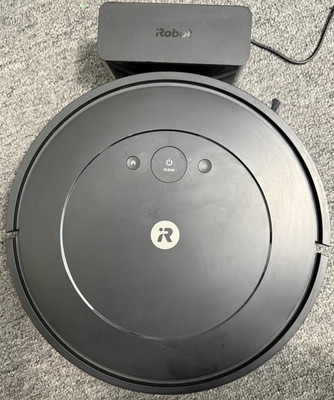 iRobot Roomba Combo Essential RVG-Y1 Robotic Vacuum Cleaner Excellent Condition