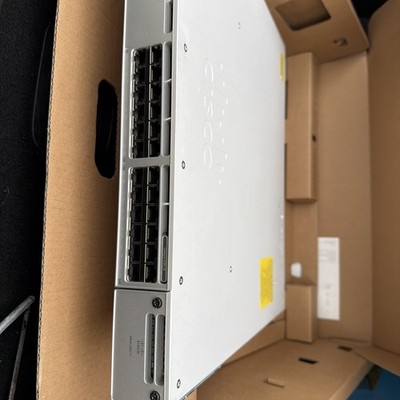 C9300-24T-A Cisco Catalyst 9300 - Network Advantage - Switch