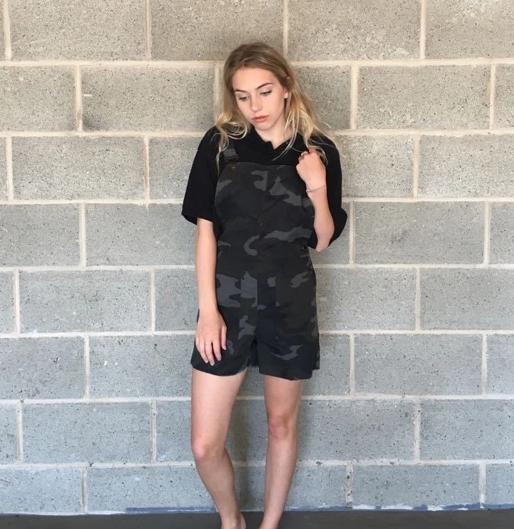 Womens Short Dark Camouflage Dungaree Shorts 8-18 RRP £45 demina - Image 2 of 4