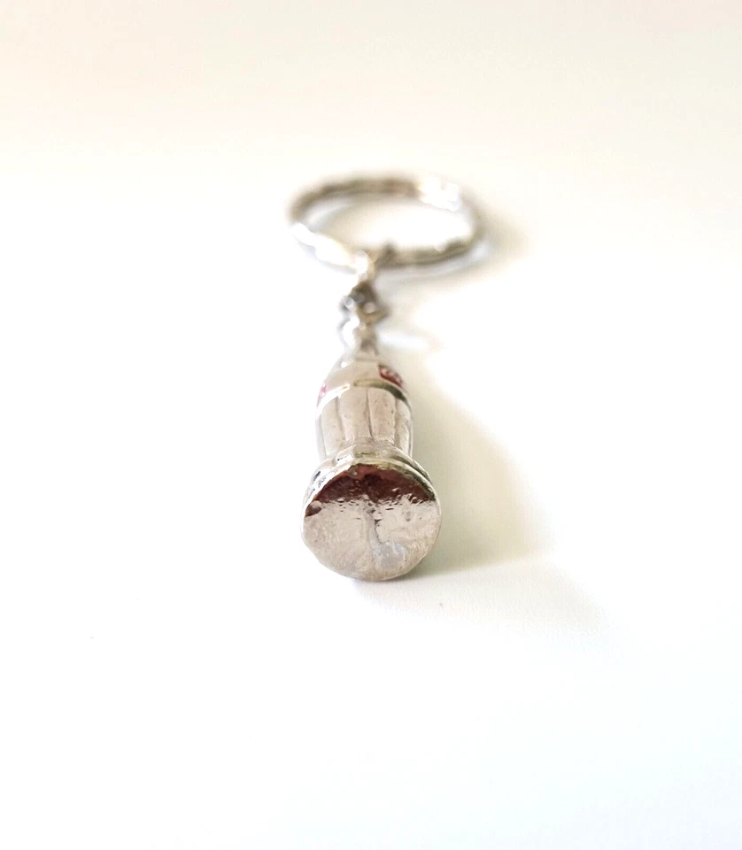 2-дюймовый серебряный брелок для ключей бутылка кока-колы брелок коллекционный металлический много лет - Изображение 4 из 4