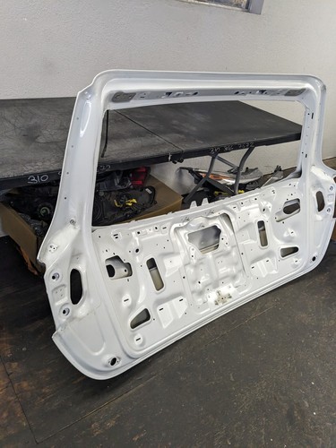 2009 2010 2011 2012 2013 2014 2015 2016 2017 AUDI Q5 LIFTGATE TAILGATE OEM USED - Picture 11 of 12