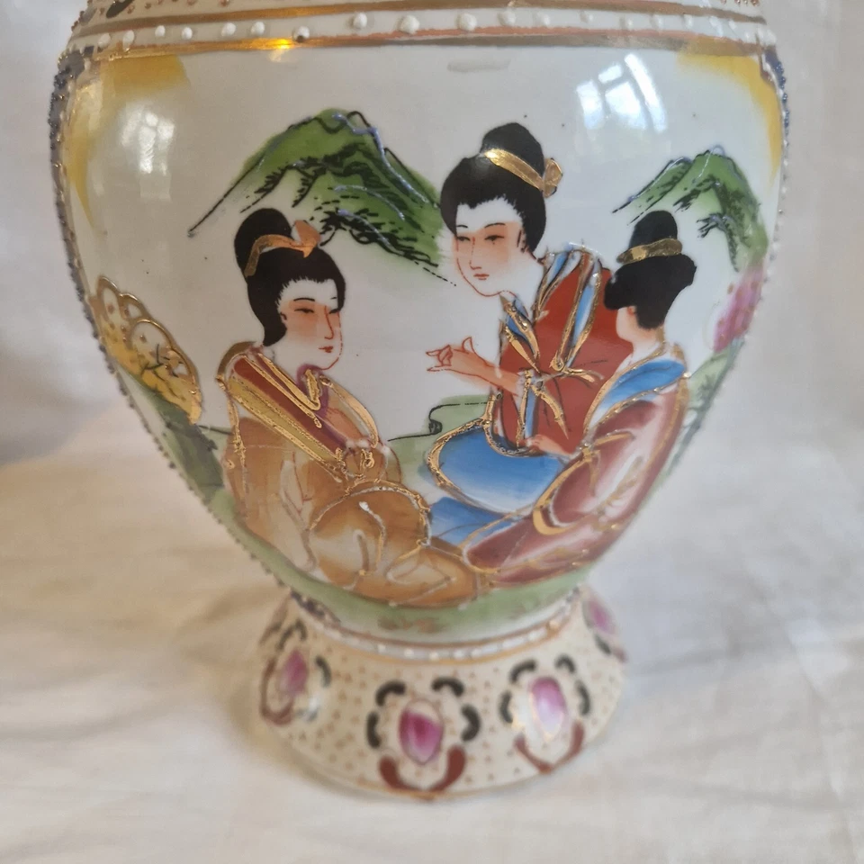 Vintage Oriental Satsuma Jar Urn Pot Ladies Flowers Made In China Japanese Style - Image 2 of 4