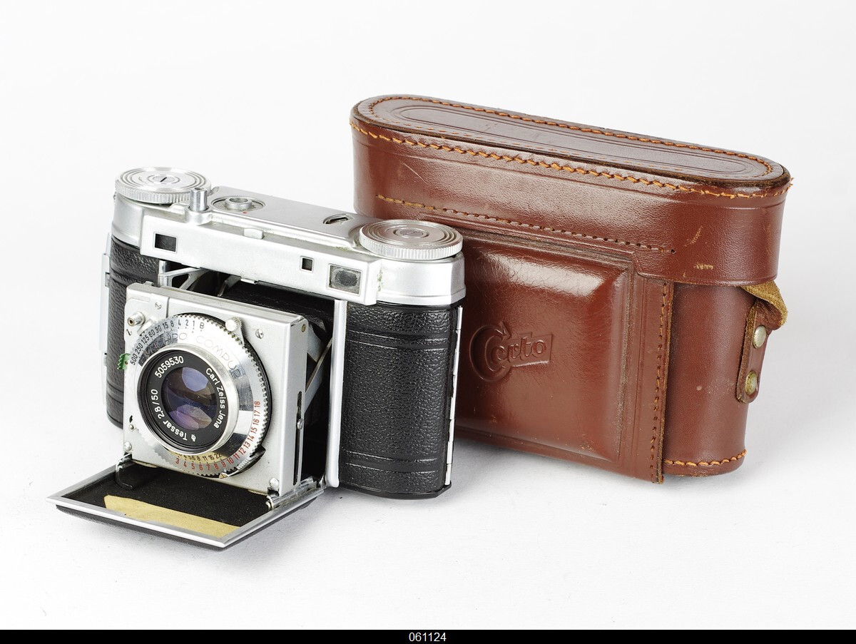 Certo Dollina I vintage camera equipment - eBay listing photo 1