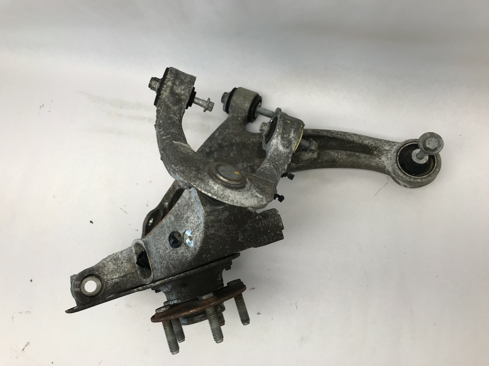 07-16 ASTON MARTIN V8 VANTAGE KNUCKLE HUB FRONT LEFT DRIVER SIDE OEM