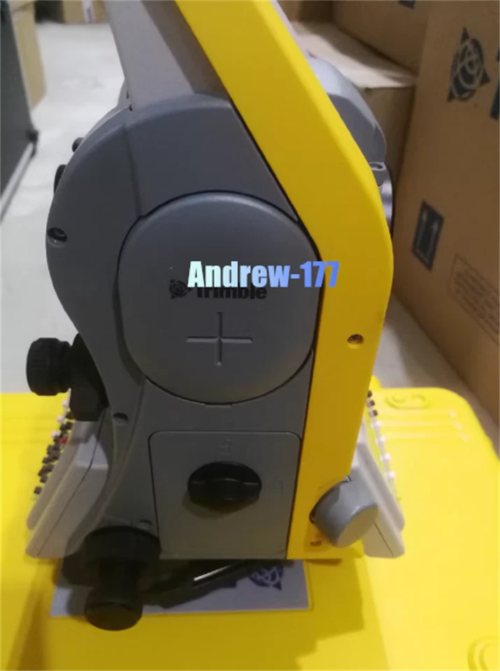 Trimble C3 Mechanical total station. Accuracy 2 seconds Brand New - Image 2 of 4