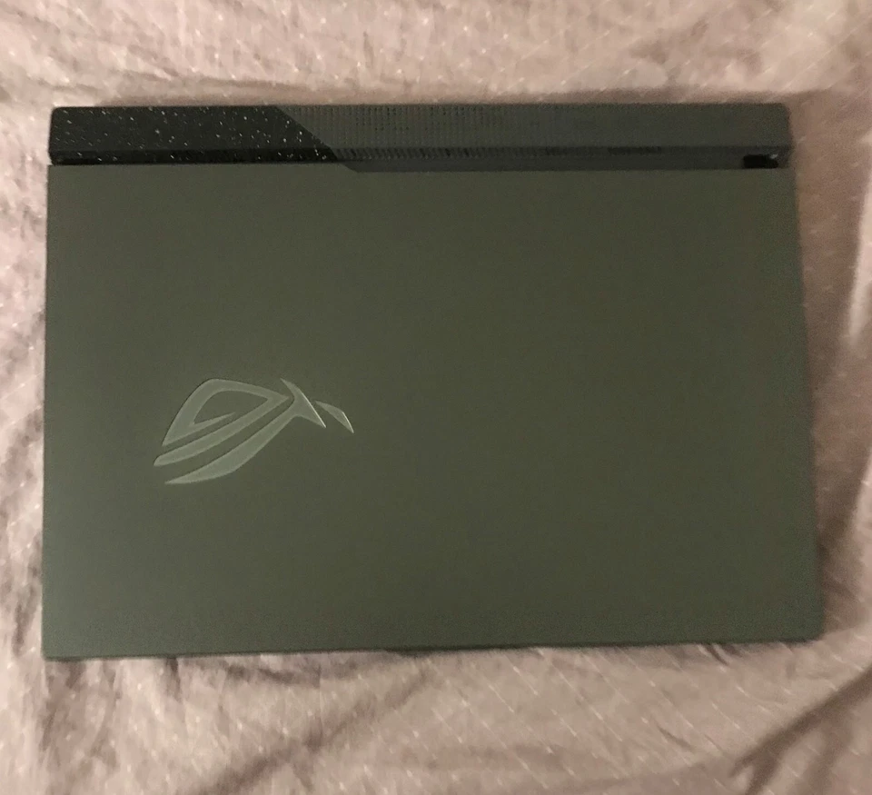 NOTEBOOK Gaming ASUS ROG STRIX G513RC HN007W AMD Ryzen 7 6800H - Immagine 2 di 4