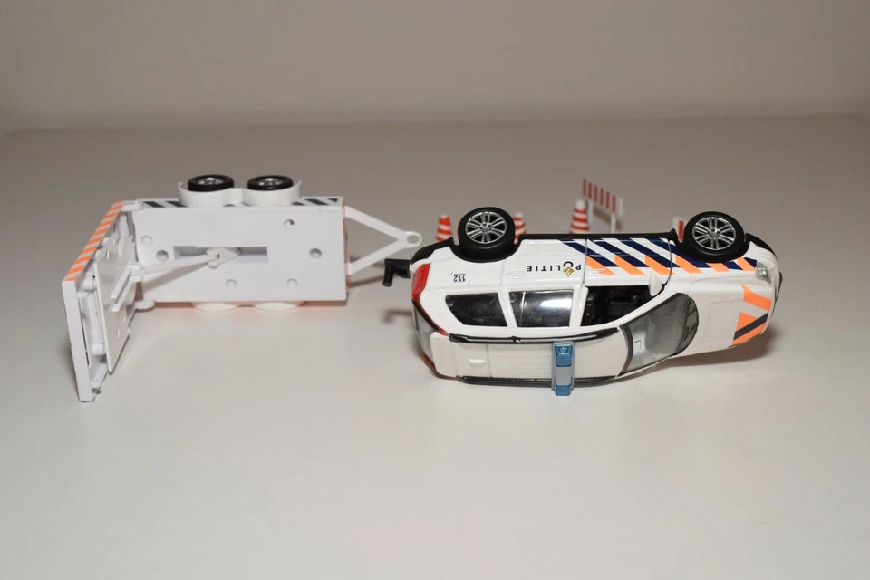 RR 1:34 VOLVO XC90 С ПРИЦЕПОМ POLITIE ГОЛЛАНДСКАЯ ПОЛИЦИЯ ОТЛИЧНОЕ СОСТОЯНИЕ ТОВАРА - Изображение 3 из 4