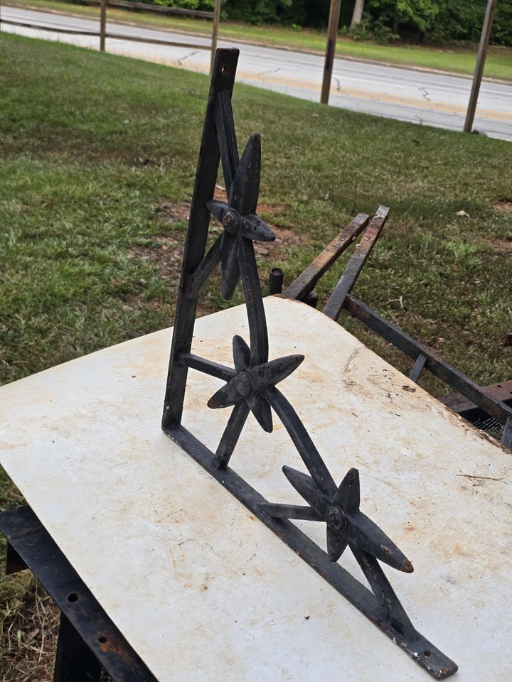 LARGE pair antique cast iron architectural salvage wall corbels bracket sconce - Image 4 of 4