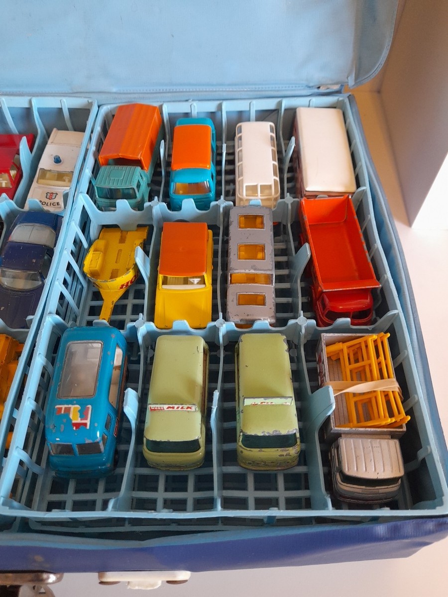 Original Vintage Matchbox Series Collector's Case 41 Carry Case