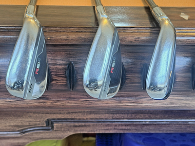TaylorMade RSi 1, Iron & Wedge Set 4-PW AW SW Graphite Regular