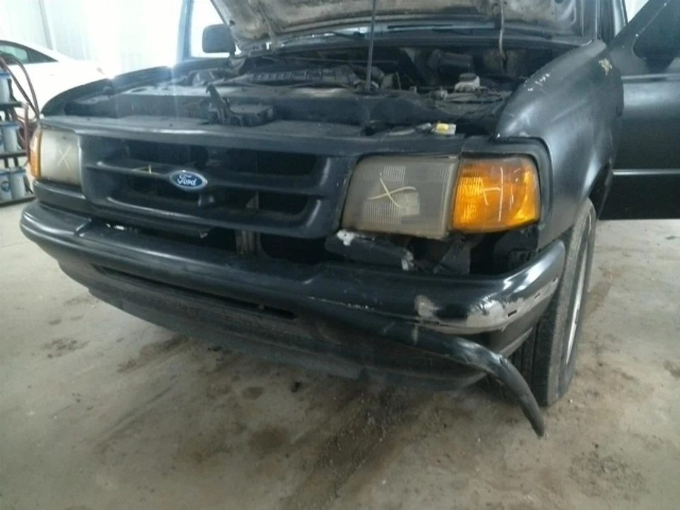 Driver Left Front Spindle/Knuckle Fits 89-94 RANGER 104928713 - Image 2 of 4