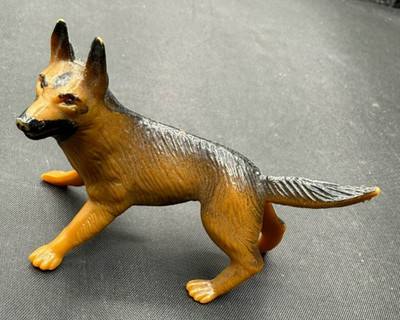 Vintage Schleich German Shepherd Male Dog Animal Toy PVC Figure Retired 2003