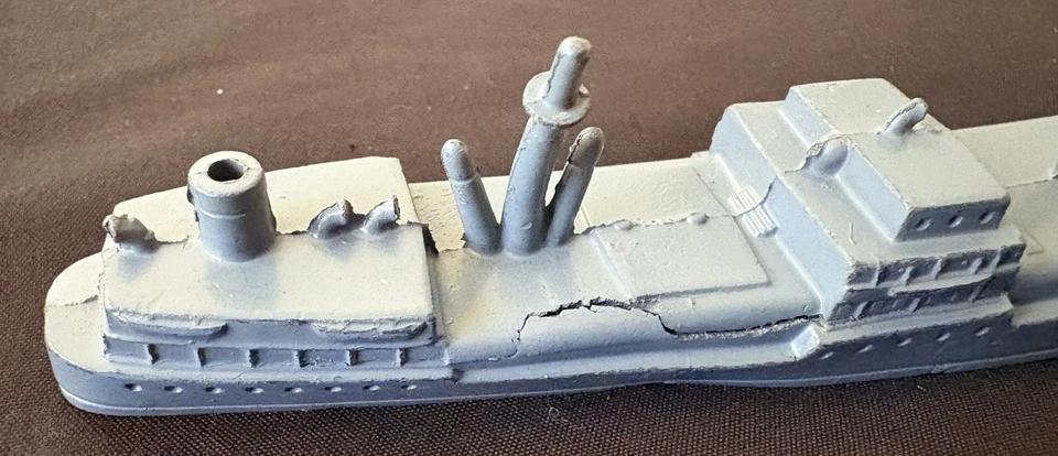 Lote de 2 barcos TootsieToy vintage de metal fundido a presión de la Marina de los Estados Unidos de 5,5" x 1" Foto 4 de 4