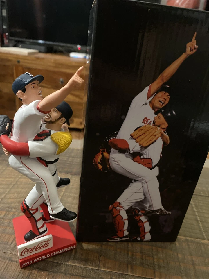 KOJI UEHARA David Ross 波士顿红袜队 2013 年世界大赛冠军 场馆赠品 摇头公仔 — 第 2/3 张图片