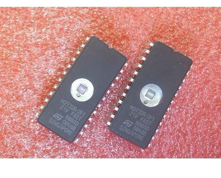 HITACHI HN482732AG 482732 2732 32KBIT UV EPROM X 2PCS - Foto 4