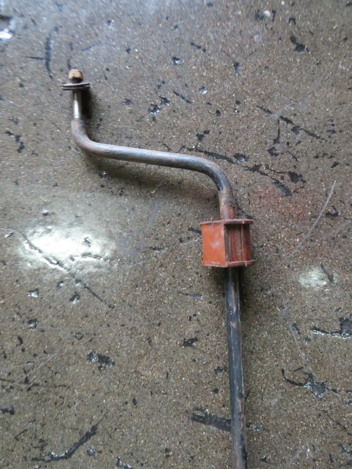 Ferrari Mondial, Barra Estabilizadora Trasera, Usada, P/N 116075 Foto 2 de 4