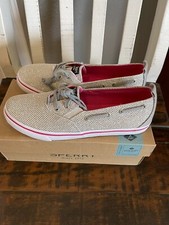 Girls Sperrys size 5 NIB metallic