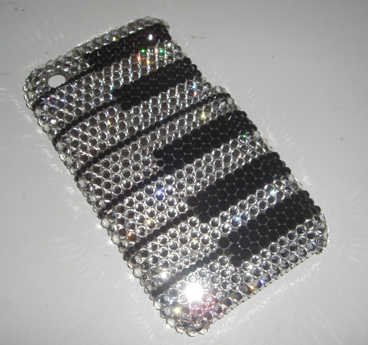 SWAROVSKI スワロフスキー iPhoneケース 8Plus ブラック ギフトにも最適♡】スワロフスキー iPhoneケース (SWAROVSKI