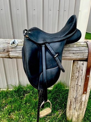 Wintec Isabell Werth dressage saddle with removable flex blocks included