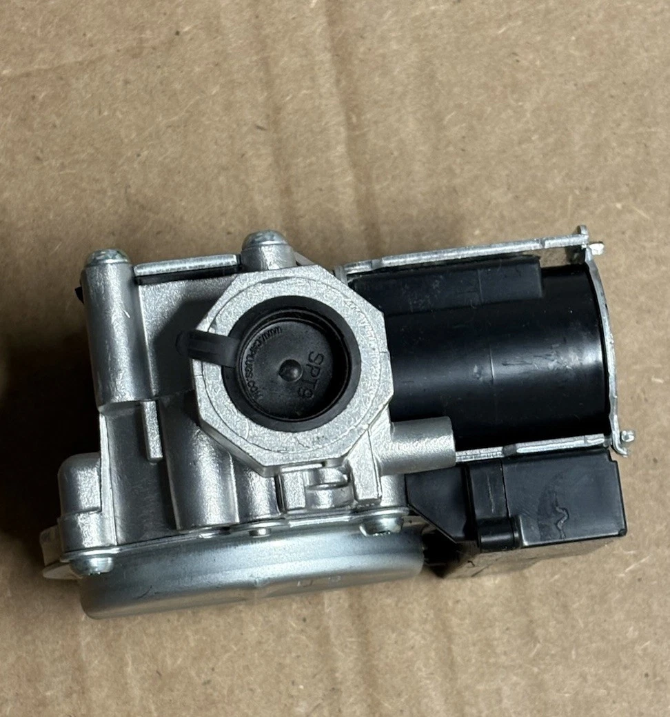White Rogers Model 36G55-260 two-stage, slow-opening combination gas valve NEW photo 3