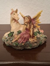 filigranes Einhorn mit Elfe Figur fantasy Vitrine Statue