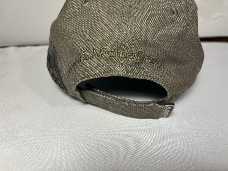 Тактическая мужская бейсбольная кепка 5.11 с черной/золотой вышивкой - Изображение 4 из 4