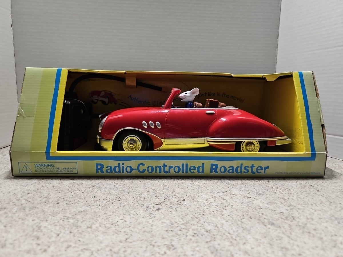 Vintage 1999 Radio Shack Stuart Little Radio-Controlled Roadster