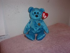"TY" BEANIE BABIES..." CLASSY " D.O.B...APRIL 30, 2001....RETIRED.. 489