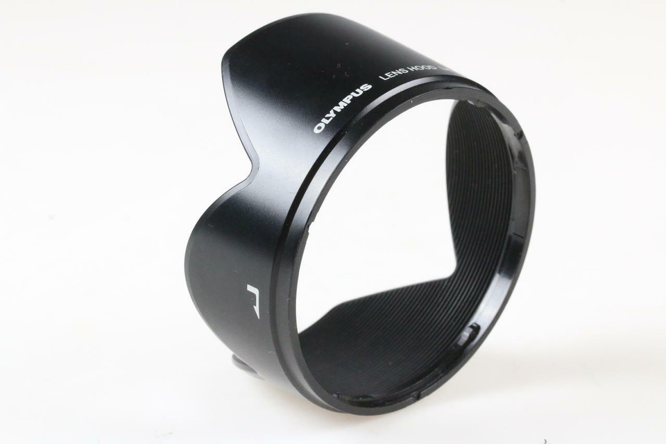 Olympus LH-65 Sonnenblende Für 18-180mm Objektiv – Gebraucht, Mit Differenzbesteuerung