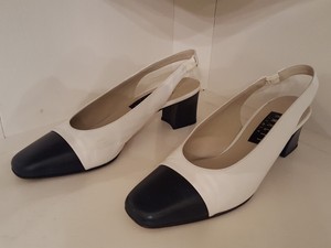 ladies spectator pumps