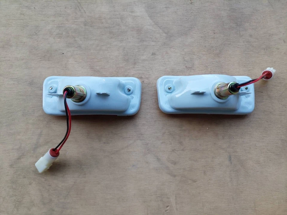 Bumper Lamps Indicators Fit For Toyota Pickup RN30 1979-83 4WD Square connector - Image 4 of 4