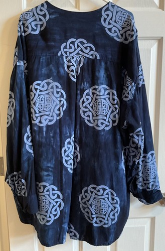 Woman’s Batik Navy Long Sleeve Tunic Blouse XXL Celtic Symbols "Love to Kiss" - Bild 14 von 14