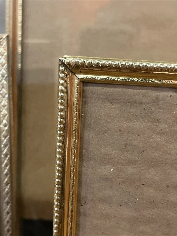 Lote de 9 marcos de fotos de latón MCM de colección decoración de arte galería pared ornamentado BOHO fieltro trasero Foto 3 de 4